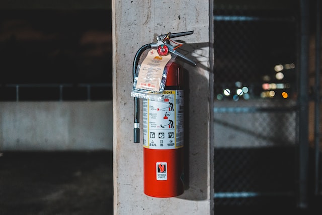 fire extinguisher with instructions