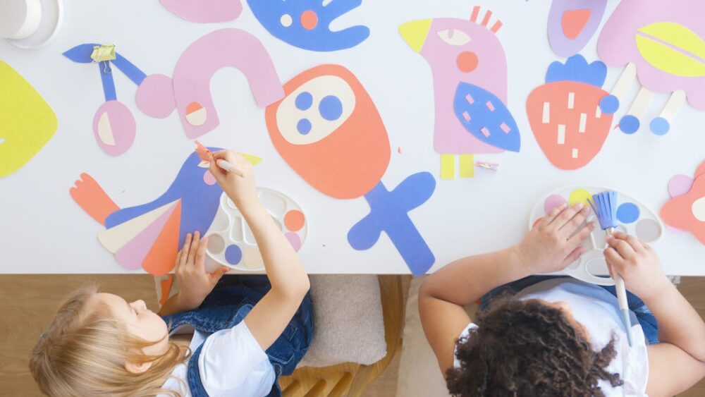 children making crafts